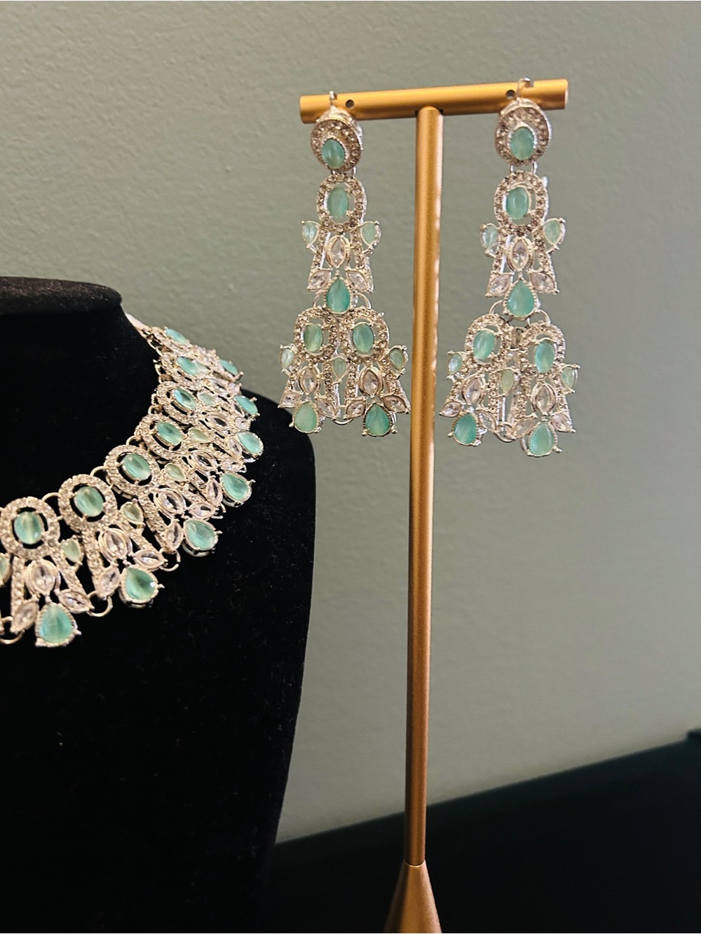 Silver-plated American Diamond Necklace with Earrings and Tikka set - Picture 3 of 6